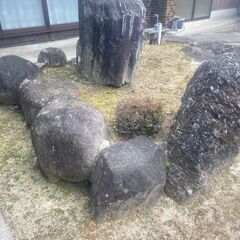 大きな庭石をお譲りします