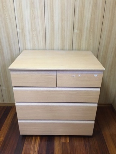 タンスローラー付き　収納棚