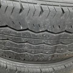 ハイエース200系純正タイヤの画像
