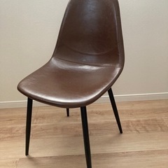 椅子　ダメージ有りの画像