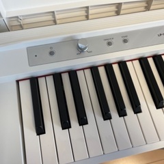KORG 電子ピアノ LP180  ホワイト　椅子セット【安曇野市、松本市、塩尻市、大町市】の画像
