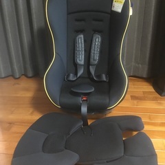 タカタ TAKATA チャイルドシート 新生児から 黒 リクライ...