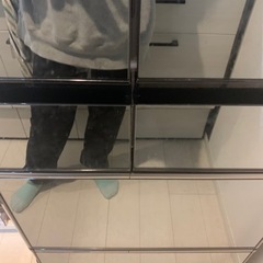 日立の6ドア冷蔵庫の画像