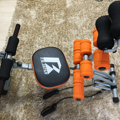 腹筋マシーン　筋トレ器具 (ワンダーコア似)