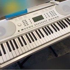 電子ピアノの画像