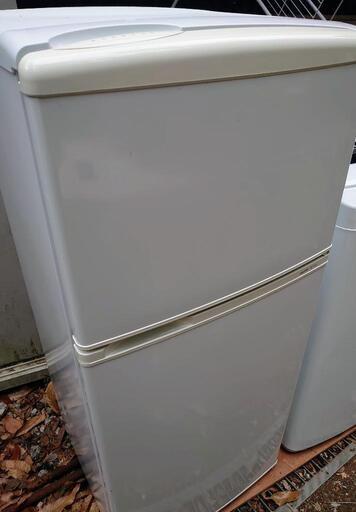 2010年式  SANYO  2枚ドア冷蔵庫