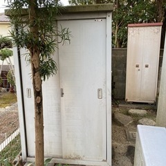 ③ジャンク　スチール物置