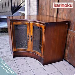 Karimoku(カリモク家具)の人気シリーズCOLONIAL(コロニアル)のQC4008NK コーナーキャビネットです。アメリカンカントリースタイルのクラシカルなサイドボードはお部屋を上品な空間に♪CA347