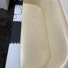 白のソファの画像