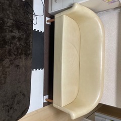 白のソファの画像