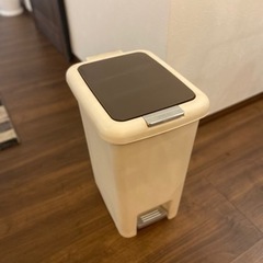 ニトリ　2wayペダルペール　ゴミ箱　30リットル