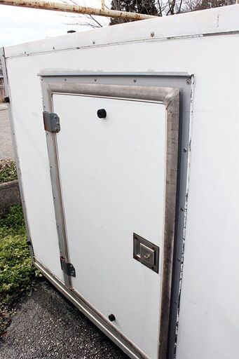 簡易倉庫に最適☆軽トラックの冷凍中古荷台です