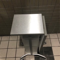 プロ御用達ネイルアート専用テーブル