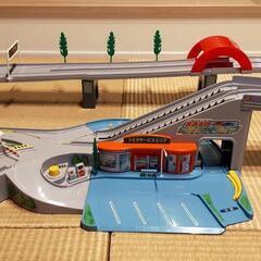 トニカ　レーシングコース