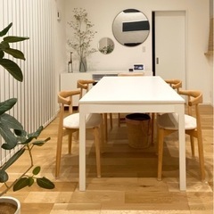 大きなテーブルIKEA EKEDALEN エーケダーレン