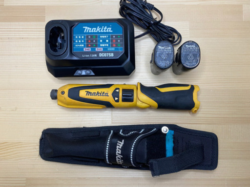 中古 マキタ TD021D ペンインパクトドライバー