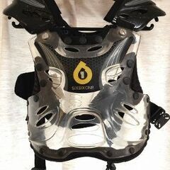 ■引取限定_子供用モトクロス（オフロード）ボディプロテクター_チ...