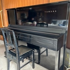 ＜受付終了します＞アップライトピアノ（YAMAHA)差し上げます