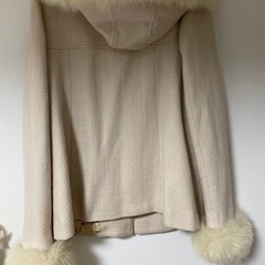 ダッフルコート　joias ジョイアス　ファー　ベージュの画像