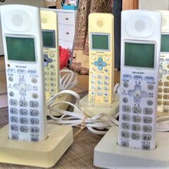 シャープ電話機子機充電台付き5台（ジャンク扱い）