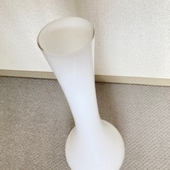 大きい花瓶の画像