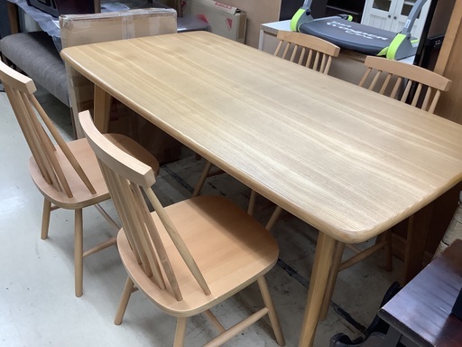 美品 東谷 北欧風4人用ダイニングセット 管C220131AK (ベストバイ 静岡県袋井市)