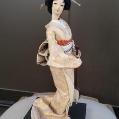 無料の日本人形