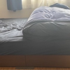 セミダブルベッド　