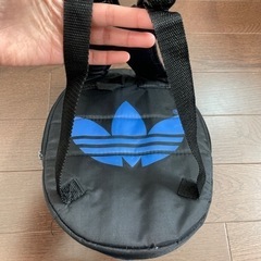 アディダス　キッズリュックサックの画像