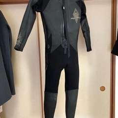 【Bewet】セミドライスーツ　サイズMです。の画像
