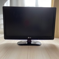 24インチのテレビ(手押しです笑)
