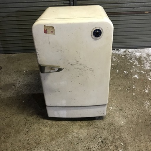 北海道 旭川市 昭和レトロ 東芝電気冷蔵庫 1ドア GR-830 ジャンク扱い 置物 飾り インテリア