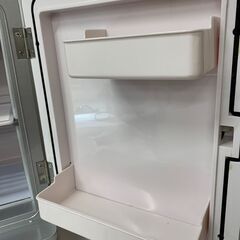 車内/お部屋/アウトドアに！ポータブル 保温・保冷庫 irfer DEEPACT IS402 13.5L （自動車用DC12V、家庭用AC100V）取扱説明書、箱付きの画像
