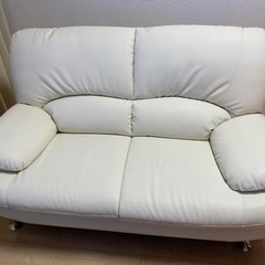 2人掛けソファー　ホワイト