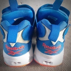 Reebok ポンプフューリー スニーカー