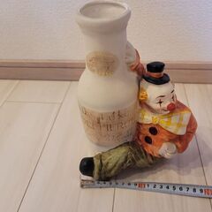 ピエロ 花瓶 アンティーク 置物の画像