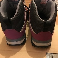 トレッキングシューズ　登山靴　24.5 レディース  キャラバンの画像