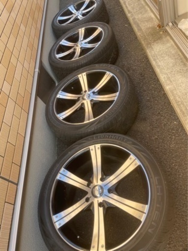 305/40R22  MKW  ランクル　タンドラ　【決まりました‼️】