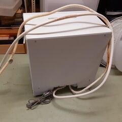パナソニック 食器洗い乾燥機 2018年製 NP-TH1　/DJ-0942 N3の画像