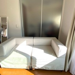 無料/クッションも差し上げます　(東京都/杉並区)IKEA ソファ　二人掛けの画像