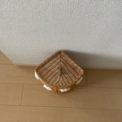 カゴのゴミ箱を無料で譲りますの画像