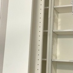 IKEAの本棚 2個1500円 3個1800円の画像