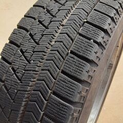 185/60R15スタッドレスタイヤの画像