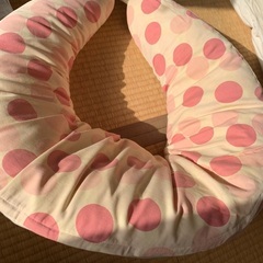 ベビー布団(枕と授乳クッション付)の画像