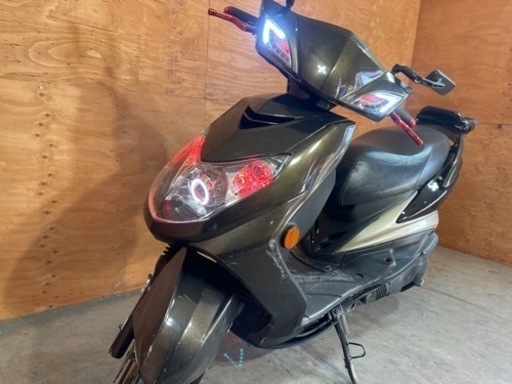 ☆お支払総額 7.8万円☆ ヤマハ シグナス125X 台湾2型！ カスタム多数♪ ヘッドライト！ウインカー！テール！マフラー！等  通勤通学に  カスタムベースにも♪ 関東圏内即日配送可能です！