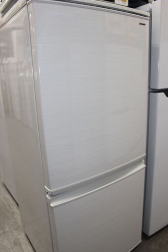 ★特別価格 美品！ ★シャープ SHARP 冷凍冷蔵庫(SJ-D14D-W) 137L 18年製 2ドア★大田区、品川区 配送・設置無料★店頭取引歓迎