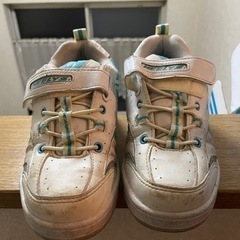 ローラーシューズ　HEELYS ヒーリーズ