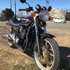 バイクは旧車　車は絶対ローダウンって言う同じ趣味の方って居ませんか？