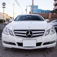 ベンツ　E250クーペ　ワンオーナー　ディーラー整備記録簿　地デジ　車検5年6月の画像