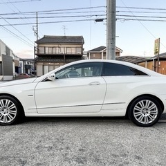 ベンツ　E250クーペ　ワンオーナー　ディーラー整備記録簿　地デジ　車検5年6月の画像